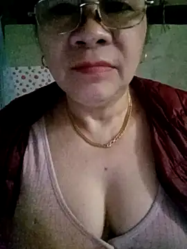 small-house123 online show from February 19, 10:59 am