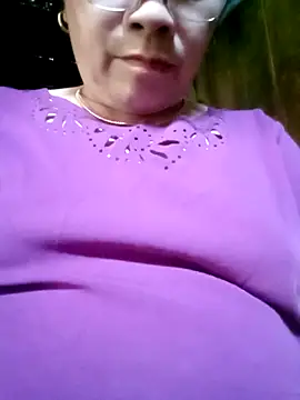 small-house123 online show from November 12, 7:28 am