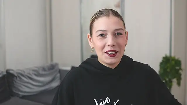 BlushVenom online show from November 7, 5:18 pm