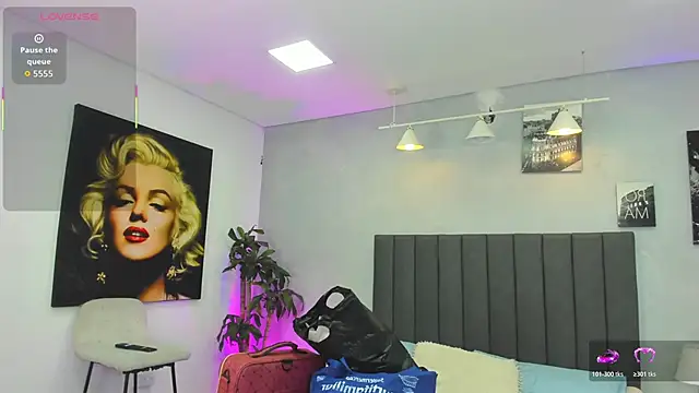 kendra london online show from April 11, 11:14 am