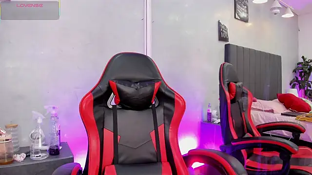 kendra london online show from January 8, 5:50 pm