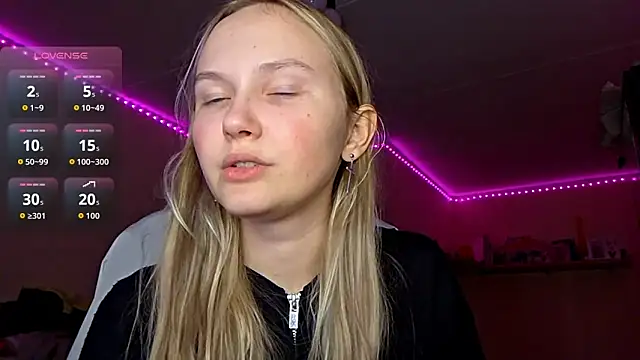 KarinRobertson online show from February 23, 5:23 pm