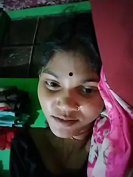 Jooli cuty online show from August 5, 6:25 pm