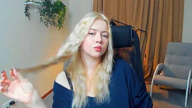 MichelinaRiff online show from November 7, 12:22 pm