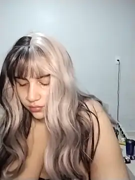 lele inocente online show from December 1, 3:21 am