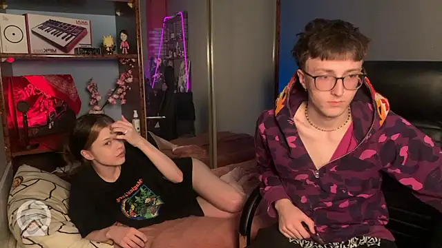 t files x online show from March 4, 6:25 pm