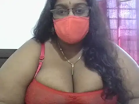 hootypriya online show from March 6, 9:15 am