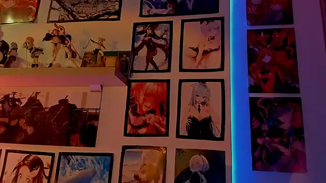 Snapshot of LilithMyers chatting on November 25, 4:03 am LilithMyers online show from November 25, 4:03 am