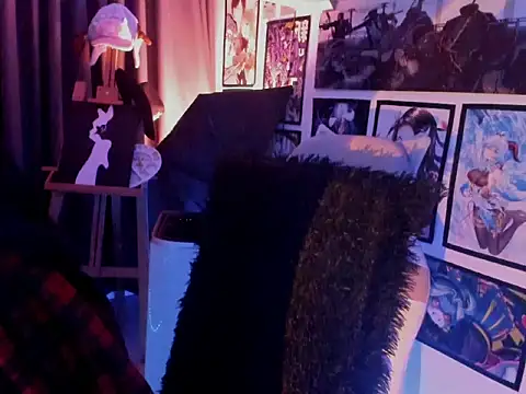 Snapshot of LilithMyers chatting on November 30, 2:27 am LilithMyers online show from November 30, 2:27 am