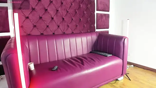 RossMildrey online show from February 5, 10:51 am