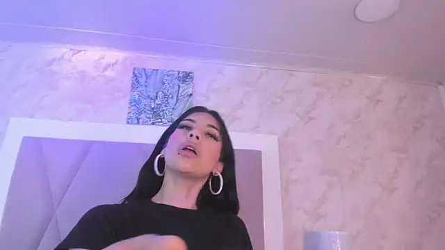 Madhison 5 online show from February 9, 1:02 pm