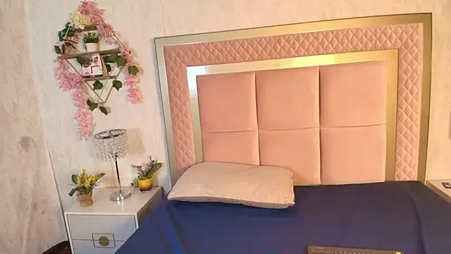 Madhison 5 online show from February 18, 12:37 pm