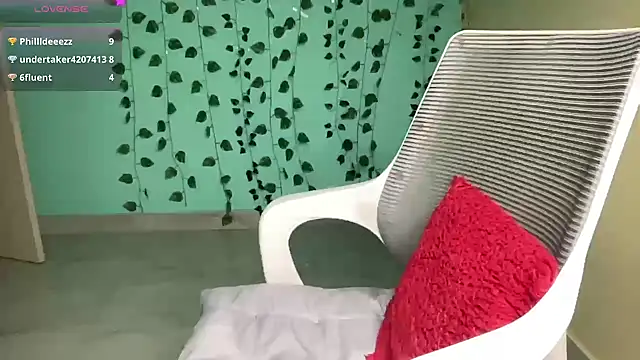 classy kritii online show from April 25, 1:41 pm