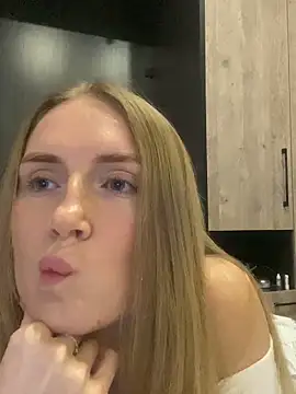 olliebells online show from December 1, 12:52 pm