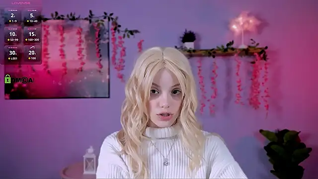 mia starrr  online show from January 15, 10:10 am