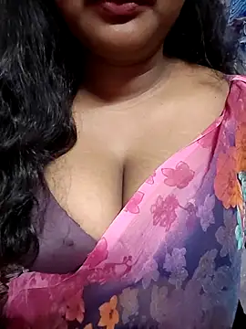 Keerthee  online show from November 6, 1:39 pm