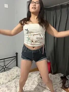 Hmm 0303 online show from March 14, 5:14 pm