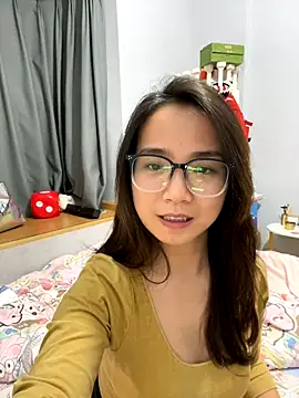 Hmm 0303 online show from December 3, 3:25 pm