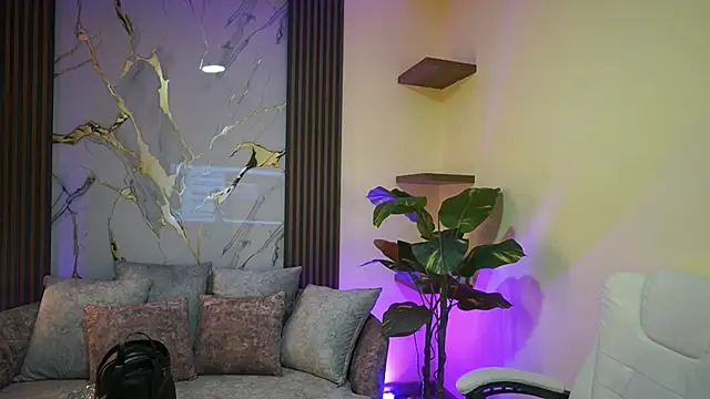 TessaaFox online show from February 24, 12:59 pm