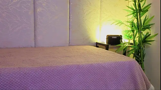  ViolletteNoir  online show from March 16, 9:08 pm