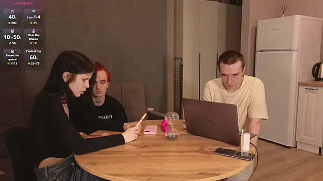 notaswingers online show from November 8, 11:10 pm