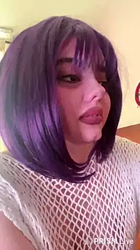 candicewest  online show from July 17, 5:49 pm
