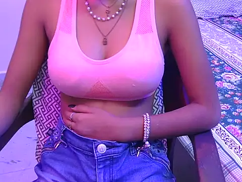 hot-nisha online show from November 28, 6:38 am