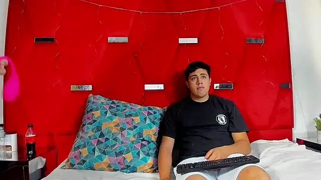 Emmaanddarling online show from December 22, 4:43 pm