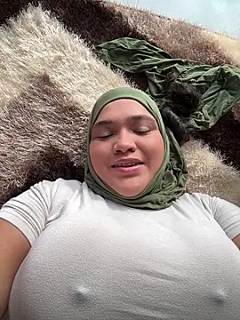 sweetmuslim01 online show from April 16, 9:39 pm