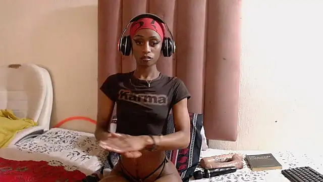 Nikistickyxx25 online show from January 10, 9:36 am