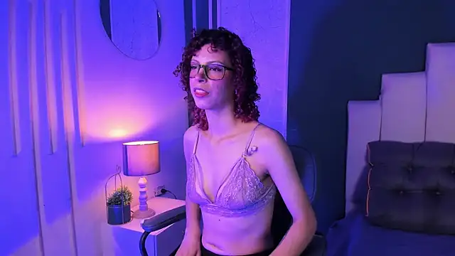 AliceMadnes online show from February 4, 5:38 pm