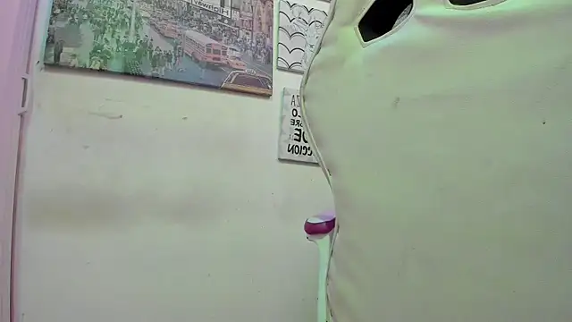 candy kiss   online show from December 3, 9:06 pm