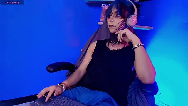 luxiel  online show from March 17, 10:47 pm