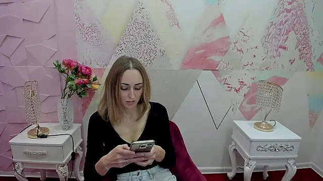 Cella red1 online show from November 12, 9:07 am