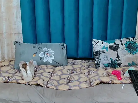 YummyCocoHunXx online show from November 16, 9:26 pm