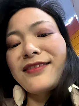 Yaoyaomm online show from November 13, 10:25 am