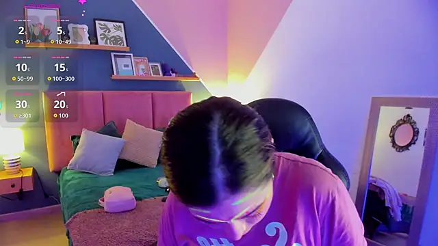 Dakhota Rouge online show from March 29, 1:10 pm