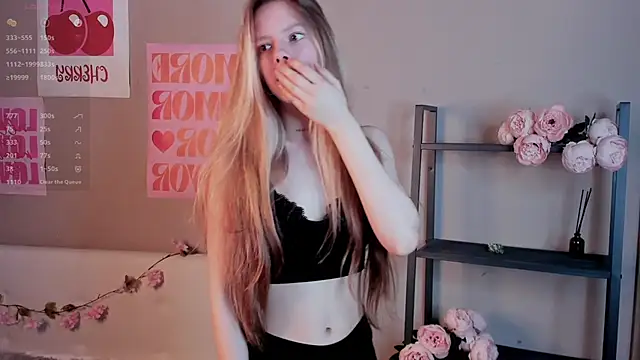 TiffinyMergist online show from November 21, 7:27 pm