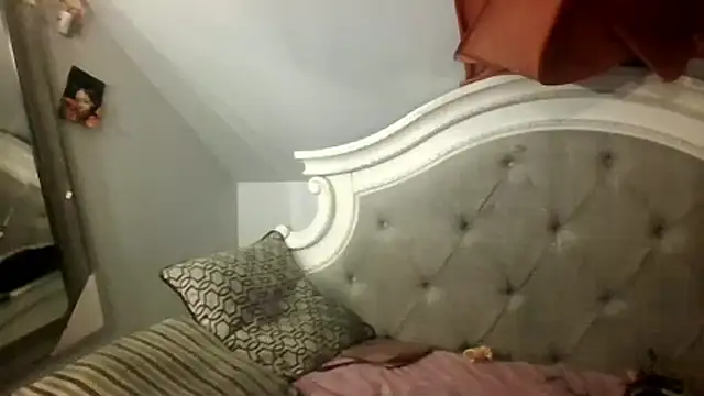 Dusaa  online show from December 22, 1:31 am