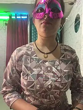 Red Queen 11 online show from December 5, 7:04 pm