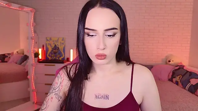 Darineko  online show from April 5, 2:54 am