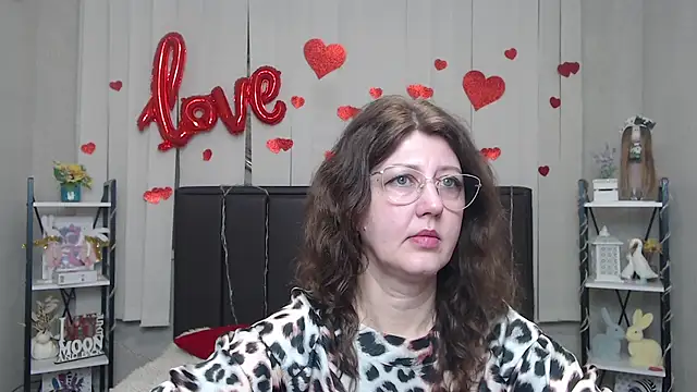 RoseHille online show from March 28, 6:13 am