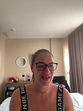 Milana8263 online show from December 19, 1:25 pm