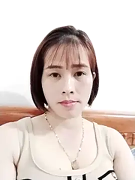 Swan-white123 online show from December 4, 1:13 pm