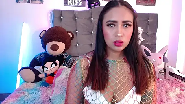 lunabritton1 online show from February 25, 3:38 am