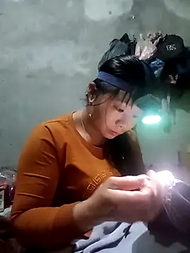 vangkt-cute online show from March 7, 8:05 pm