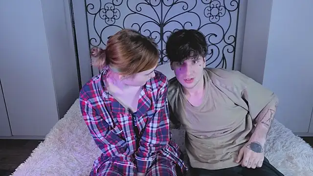 Danny loves Mary online show from December 22, 2:47 am