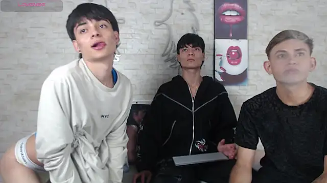 axel milo kairo and noa online show from November 19, 3:50 am