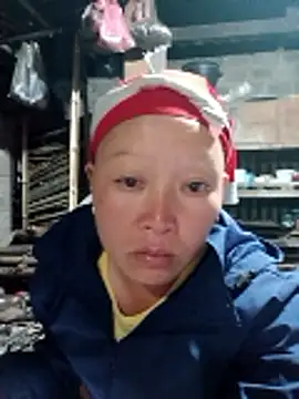 girl-hot2x online show from April 25, 1:36 pm