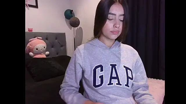 lauren clauz online show from November 25, 12:13 am